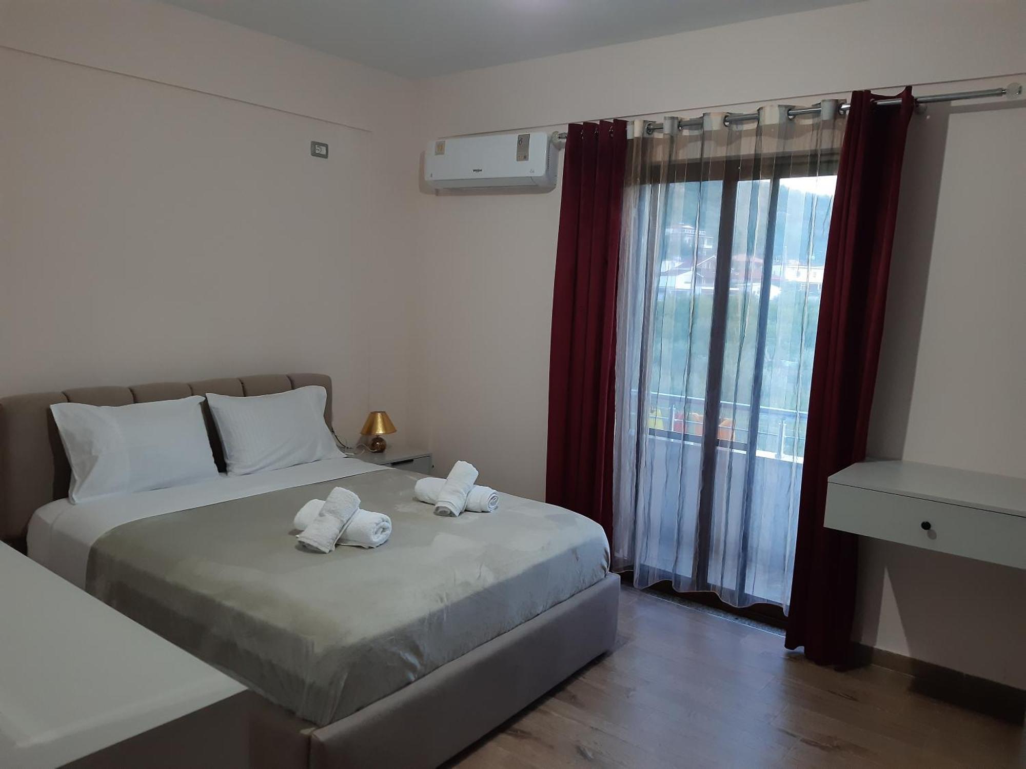 Ari Villa Berat
